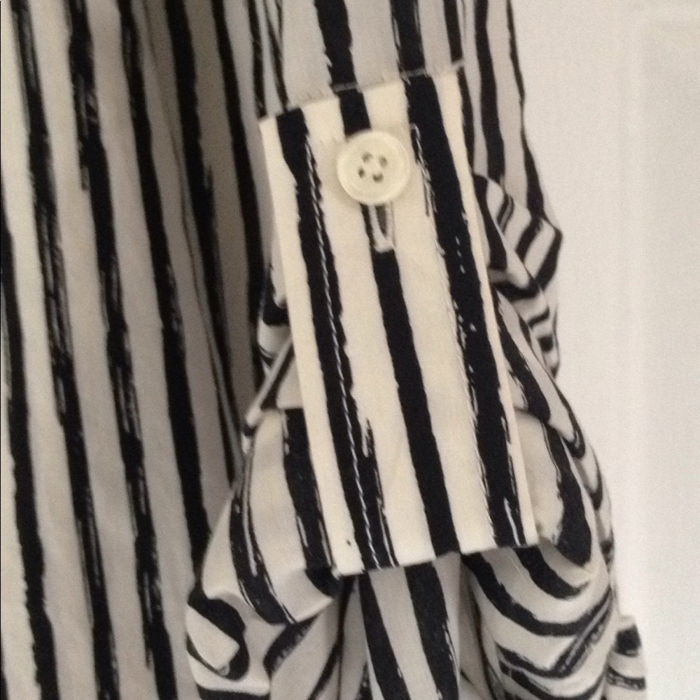 Blouse - Picture 3 of 4